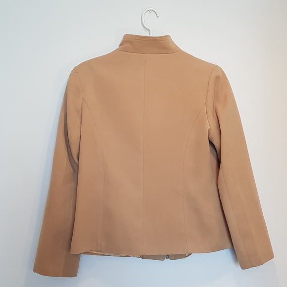 SOLD - Fendi 100% Cashmere Beige Blazer Jacket - Picture 3 of 12